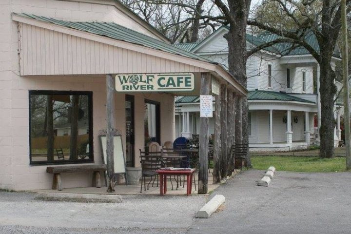 wolf river cafe